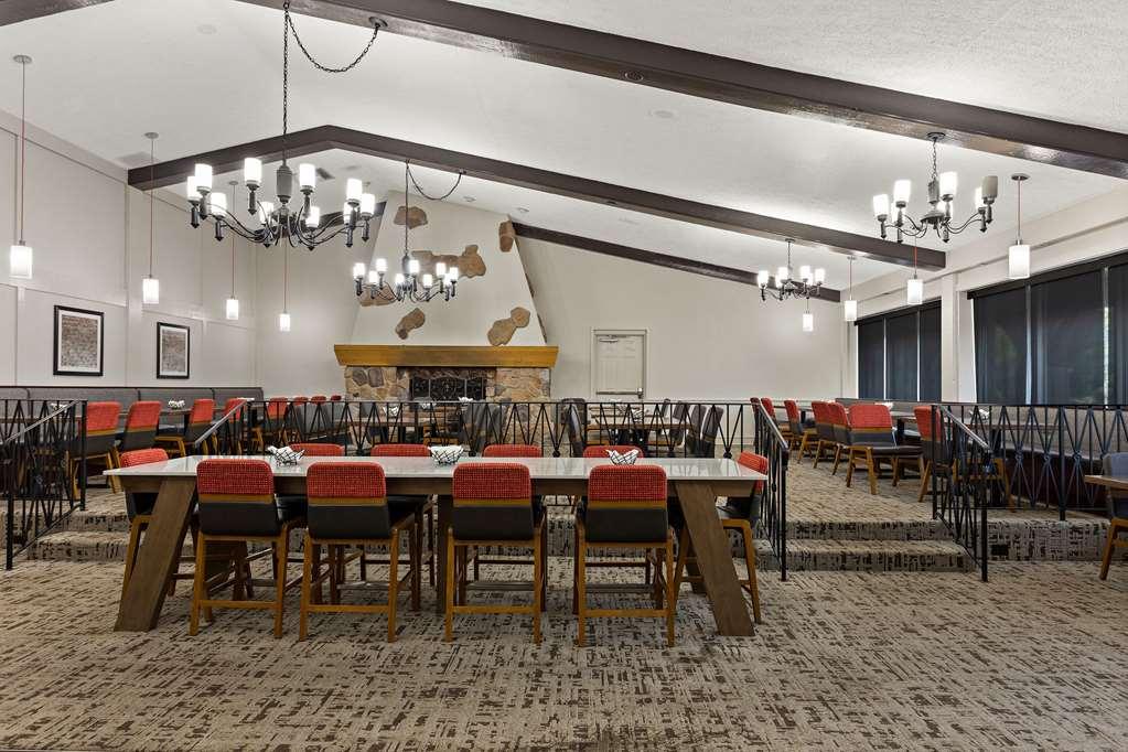 The Clover Hotel, Ascend Hotel Collection ساوث بند المطعم الصورة